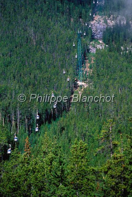 canada alberta 03.JPG - Téléphérique jusqu'à Sulfur mountainBanff gondolaParc national de BanffAlbertaCanada